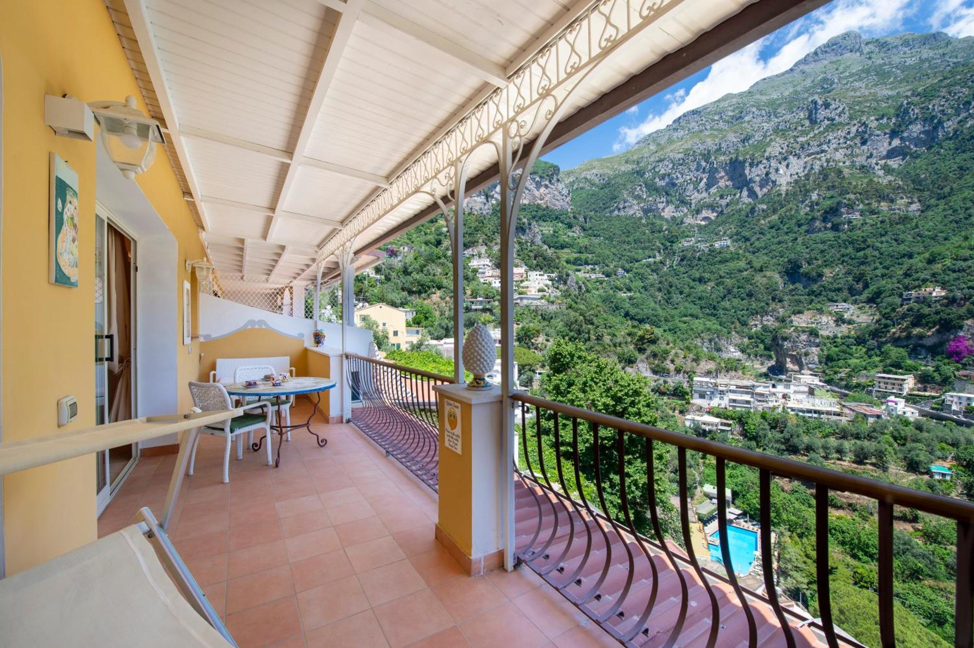 Casa Le Terrazze Apartment Positano Luaran gambar